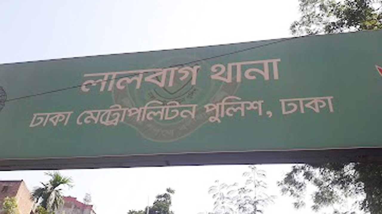 আজিমপুরে স্বামীর বিরুদ্ধে স্ত্রীকে খুনের অভিযোগ